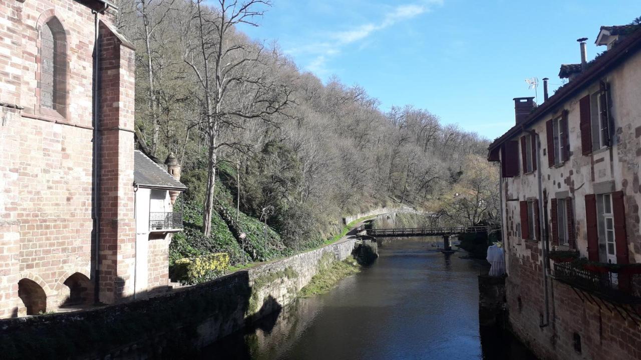 Maison Florenchaenia Sur Le Chemin De Compostelle Apartment Saint-Jean-Pied-de-Port Exterior photo